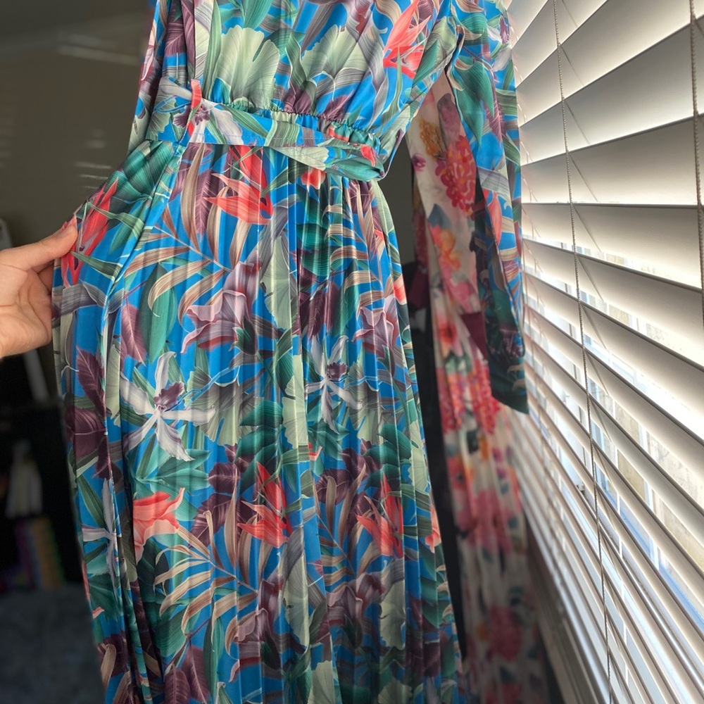 Maxi Spring Dress 🌸 - Picture 5 of 5